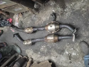 Complete Follow Come Catalyst for Land Cruiser 2015 Model