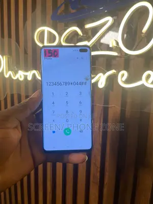 Samsung S10+ Screen- Minor Crack: