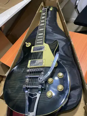 Gibson Les-Paul Style Electric Guitar Gear