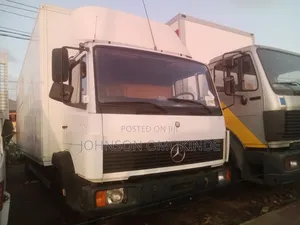 Mercedes Benz 814 Truck 1998 White