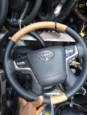 Complete Toyota Steering Wheel Parado 2018 Model