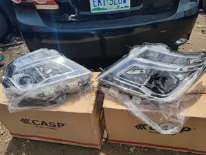 Set Head Light Nissan Patrol Available