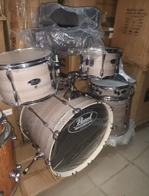 Pearl Drum Set 5pcs