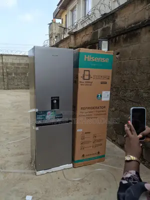 Clean Design Hisense 35dcb-Rd Refrigerator-Dual Doors