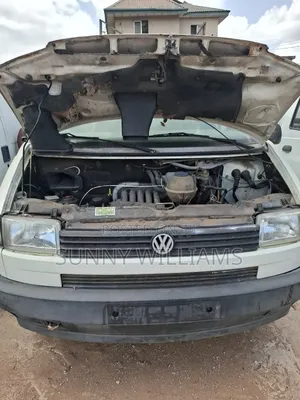 Volkswagen Transporter 2002 White