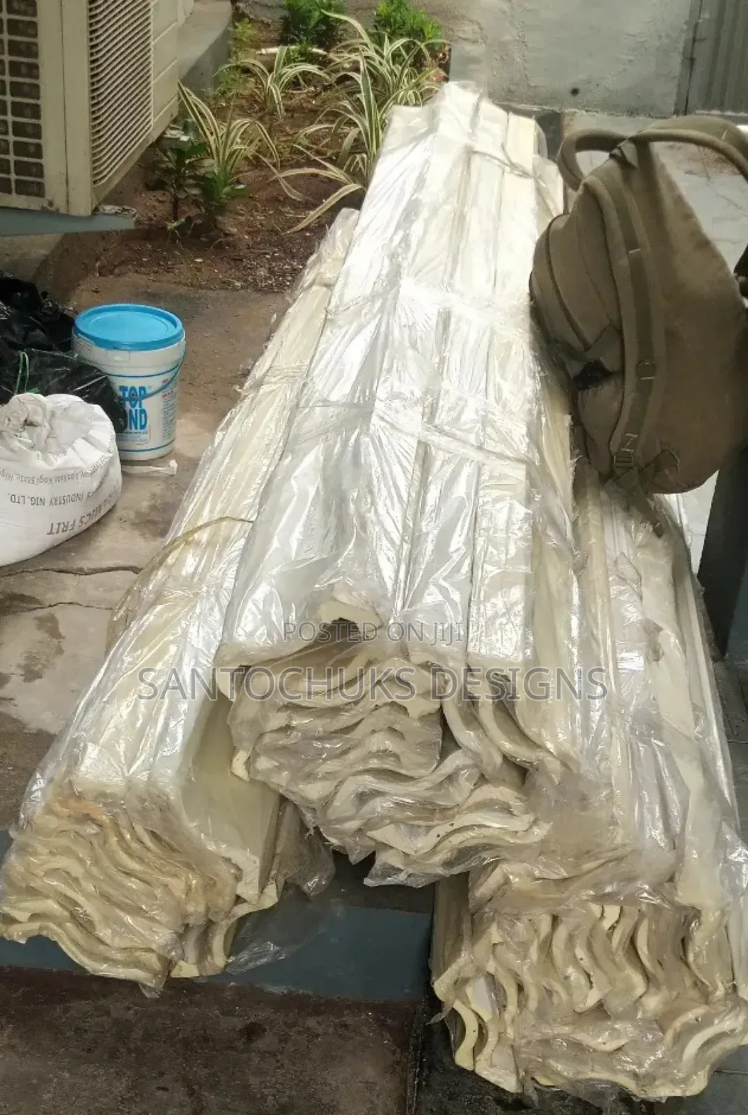 Plastic Pop Cornice