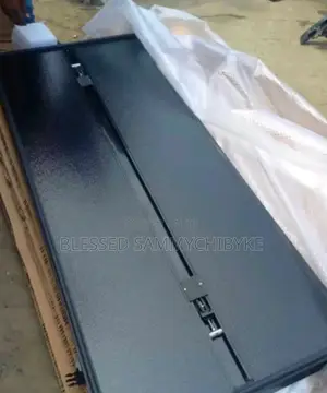 Booth Cover Fibre Folding for Toyota Tacoma Available Dm