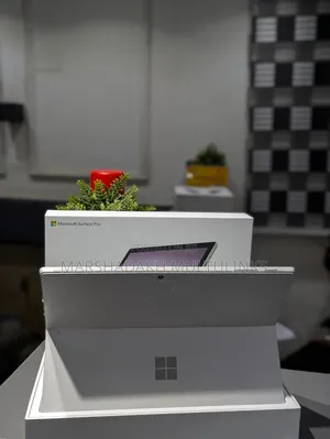 New Laptop Microsoft Surface Pro 6 8GB Intel Core I5 SSD 128GB