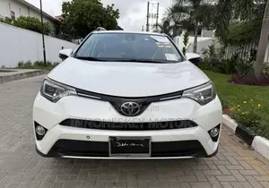 Toyota RAV4 Limited AWD (2.5L 4cyl 6A) 2017 White