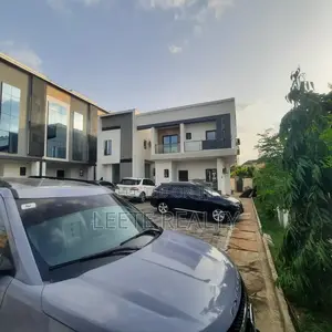 4bdrm Townhouse/Terrace in Wuye for sale