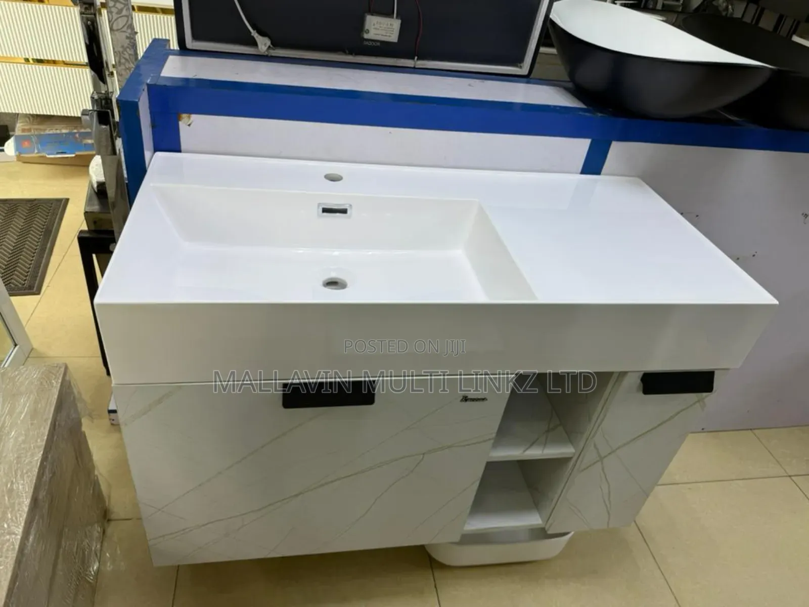 Executive Cabinets Basin