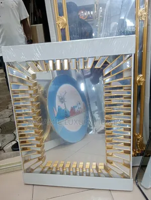 Quality Classic Unique Design Wall Mirror