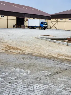 6,000 SQM Warehouse Complex With Offices and a Showroom