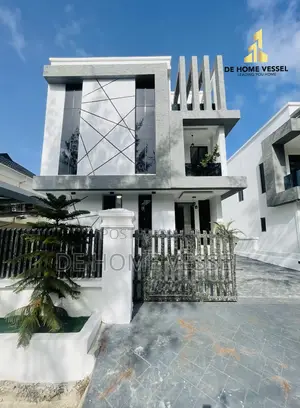 5bdrm Duplex in Lekki for sale