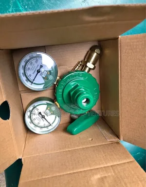 Nakata Oxygen Regulator With Two Gauges