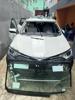 Toyota Rav4 2016 Windscreen Glass Installation We Deliver