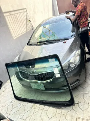 Kia Cerato 2014 Windscreen Glass Installation We Deliver Fix