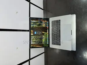 Laptop Apple MacBook Pro 2018 16GB Intel Core I7 SSD 512GB