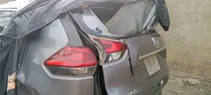 Nissan Xtrial 2017 Back Glass Available We Deliver