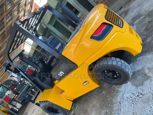 Mobile Fork Lift