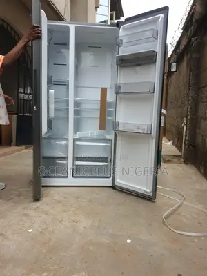 Standard Hisense 529l SXS Refrigerator With Water Dispenser