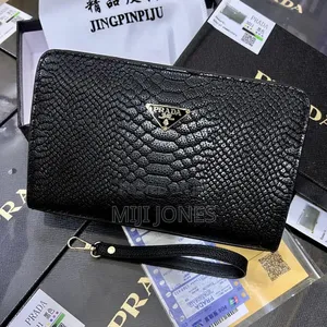 *Mens Luxury Purse With Coded Lock