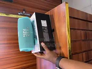 JBL Charge 5