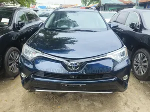 Toyota RAV4 Platinum AWD (2.5L 4cyl 6A) 2017 Blue