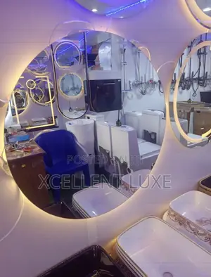Plan Round Led Mirror With 3 Lights