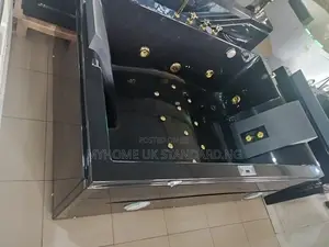 Hydrotherapy Jacuzzi Bathtub With Multiple Jets