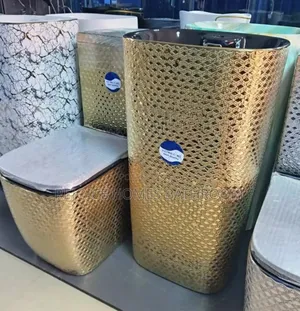 Gold-Plated Luxury Water Closet Toilet Basin Set