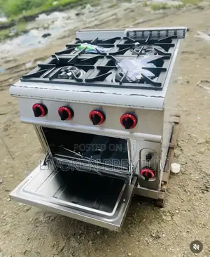 4 Burner Cooker With Oven