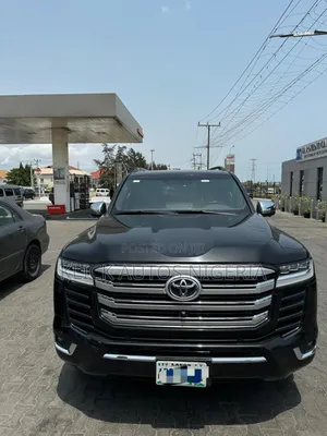 Toyota Land Cruiser for Rent