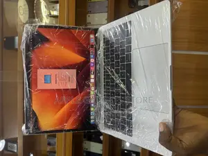 Laptop Apple MacBook Pro 2017 16GB Intel Core I7 SSD 256GB