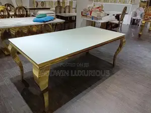 By 8 Vip Table