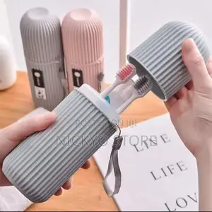 Travel Toothbrush Storage Cup – 2-in-1 Toothbrush Holder