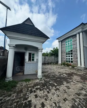 4bdrm Duplex in New Rd Off Ada, Port-Harcourt for sale