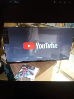 50 Inches Smart Tv With Netflix Bluetooth Facebook Etc