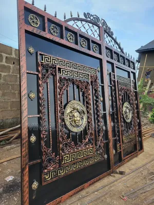 Executive Gate Design Front and Back