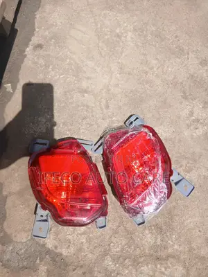 Back Bumper Reflector Highlander 2015-2018