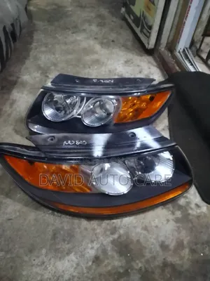 Head Lamp Hyundai Santafe 2010