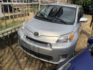 Scion xD Base 2009 Silver