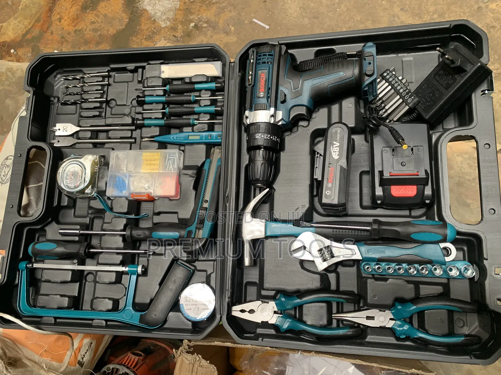 Bosch Tools Box Set Plus Battery Drill