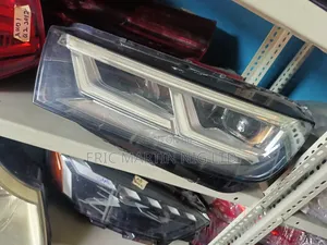 Complete Headlamp Left Side Withoutchargersaudiq52018 Model