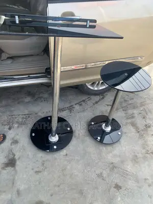 Makes a Follow Glass Single Pole Pulpit