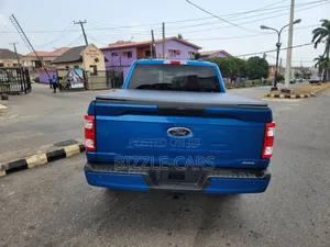 Ford F-150 2021 Blue