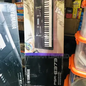 Yamaha Keyboard PSR-E373