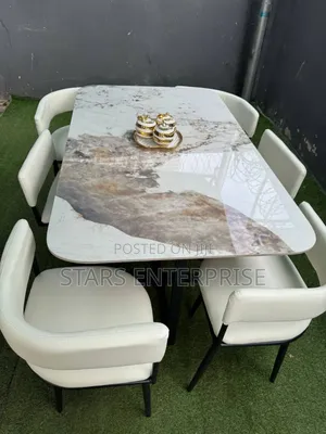 Durable and Comfortable Six Seater Dinning Set
