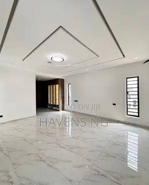 5bdrm Duplex in Osapa london for sale