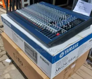 Professional Yamaha Mg24 Channel Console Mixer